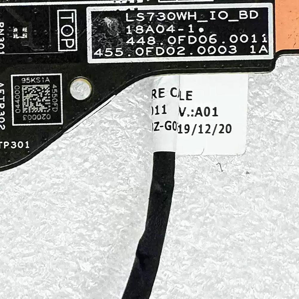 レノボヨガ 13.3 インチ S730-13IWL Idea - Charging Port Flex のレビューと価格